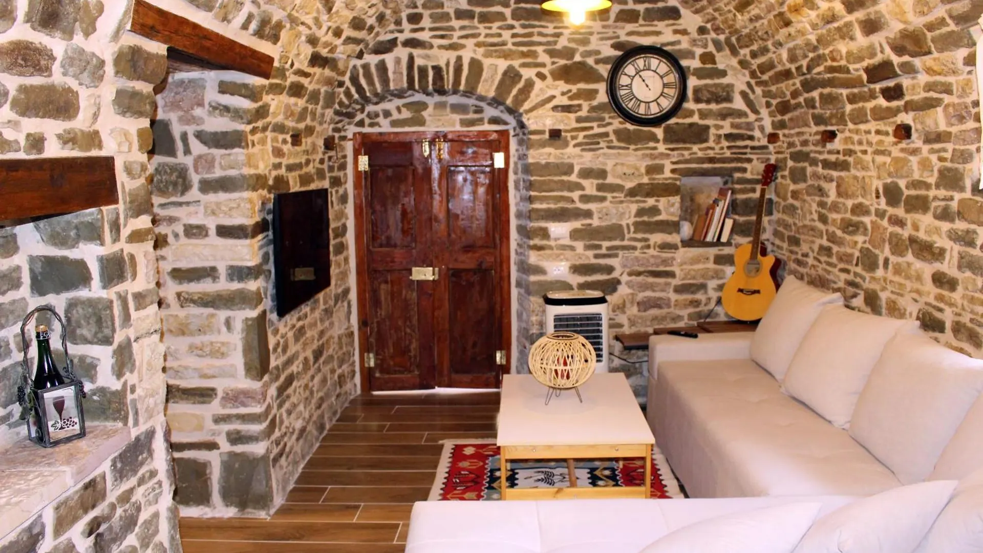 Guest House Muli Gjirokastër